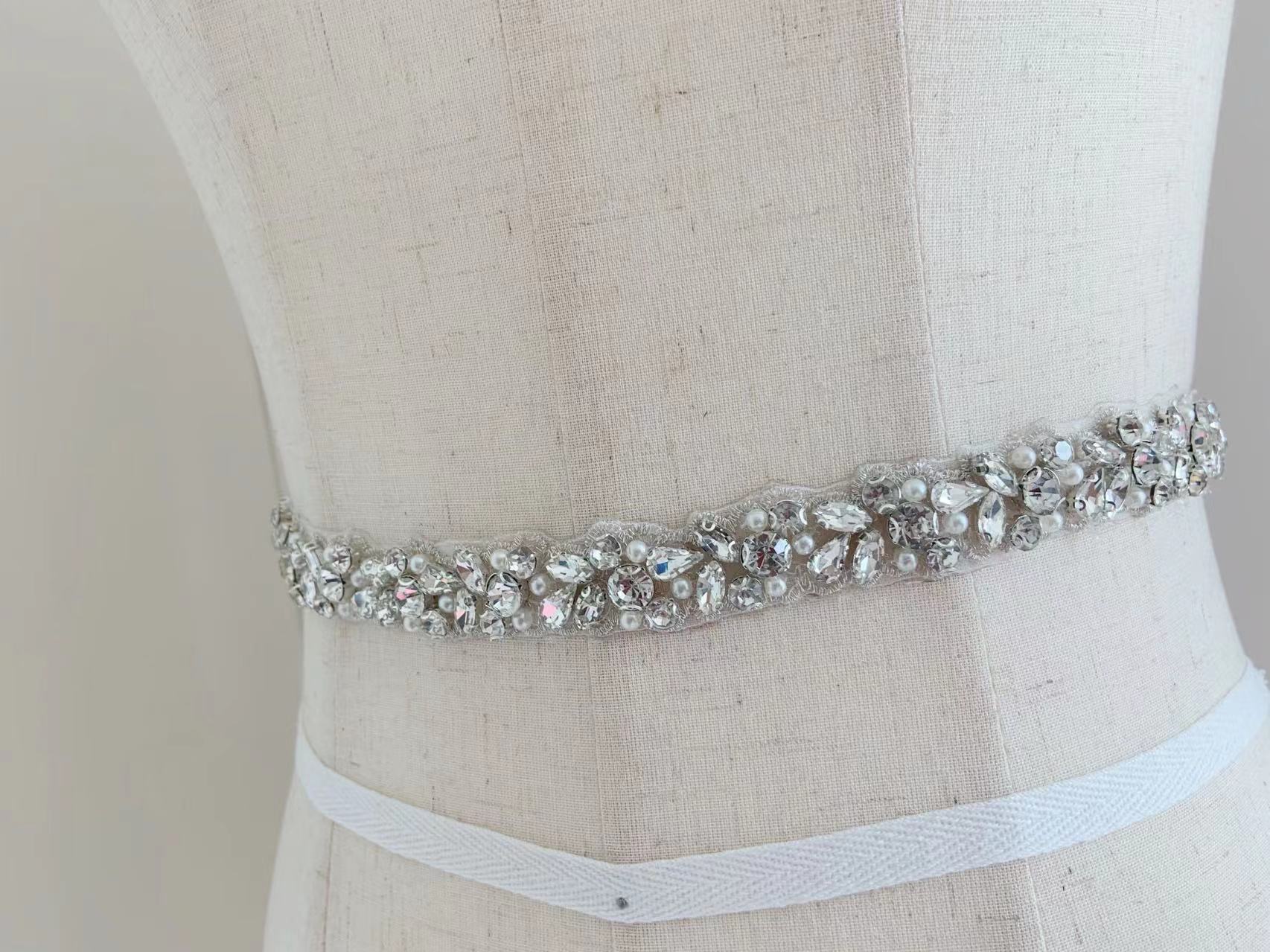 1 Yard/5 Yards Silber Kristall – Bridal Sash Ribbon Bewertung und Preis