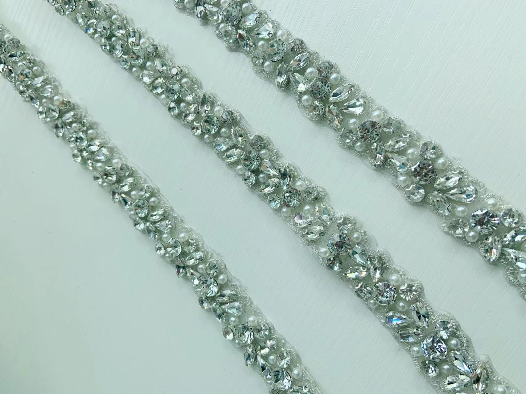 1 Yard/5 Yards Silber Kristall – Bridal Sash Ribbon Bewertung und Preis